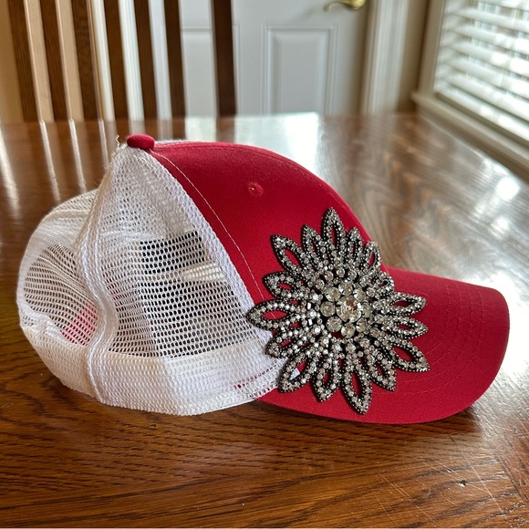 Black and red rhinestone/flower SnapBack trucker hat - Picture 7 of 7